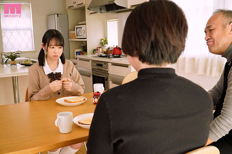 妻が帰省した3日間発育しきって喰い頃な巨乳連れ子を一生分ヤリ貯めした。 桜ゆの 1枚目