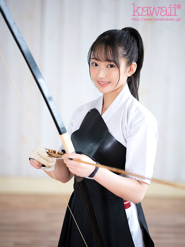弓道の天才少女 令和の大和撫子 相坂すみれAVデビュー 1枚目