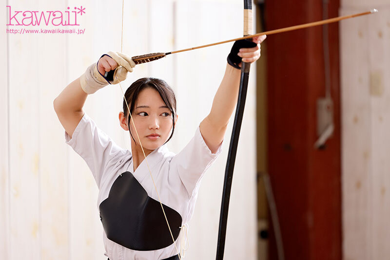 弓道の天才少女 令和の大和撫子 相坂すみれAVデビュー 2枚目