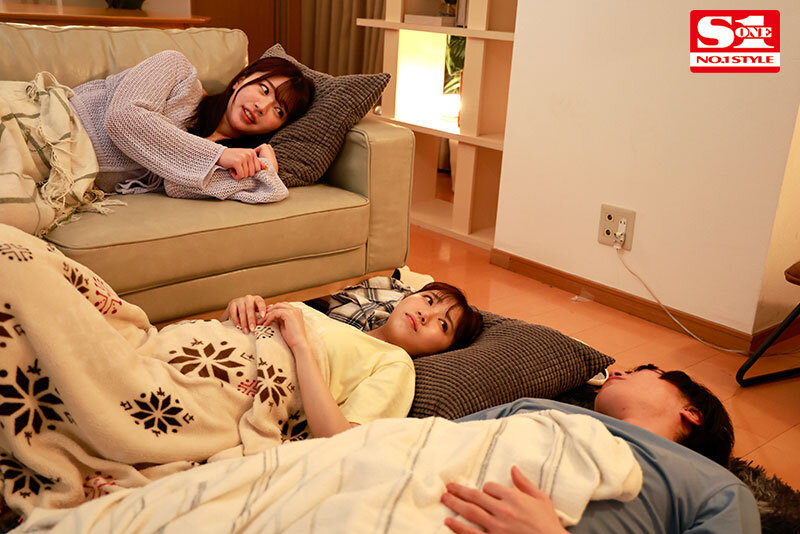 Gカップ同級生2人組が僕の家で勉強合宿!休憩の度にエロいことが! 安達夕莉 宇野みれい 2枚目