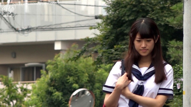 「私、引きこもりの同級生とその家族の人たちに凌●され種付けされ続けるの…そう、これから毎日…」 阿由葉あみ 9枚目