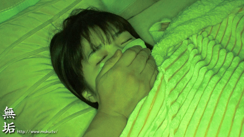 盗撮、家宅侵入、眠っている少女に覆いかぶさって…。 睡眠学習。中出しで快感を植え付けられ続けた少女のカラダは…。 倉本すみれ 4枚目